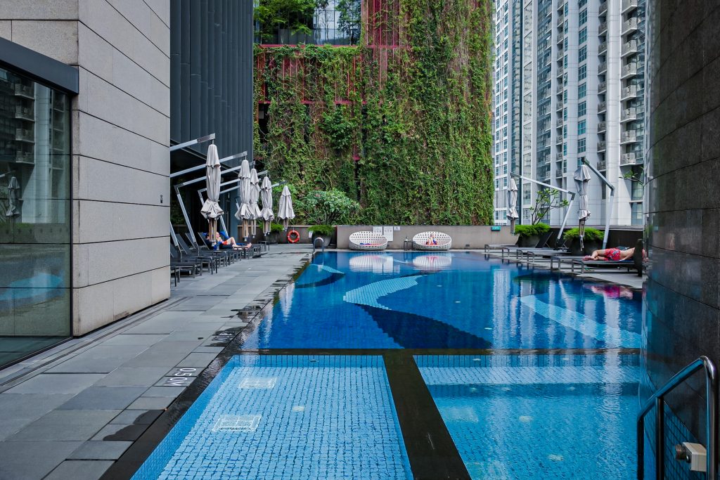 Carlton City Hotel Singapore Pool Side